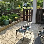 Studio Apartment A Step Away From The Sea